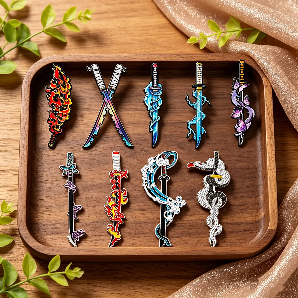 Set de 4/9 pines esmaltados de la espada Nichirin de Demon Slayer, broches de katana de anime, colección de pines de solapa con temática de Tanjiro, Zenitsu, Inosuke