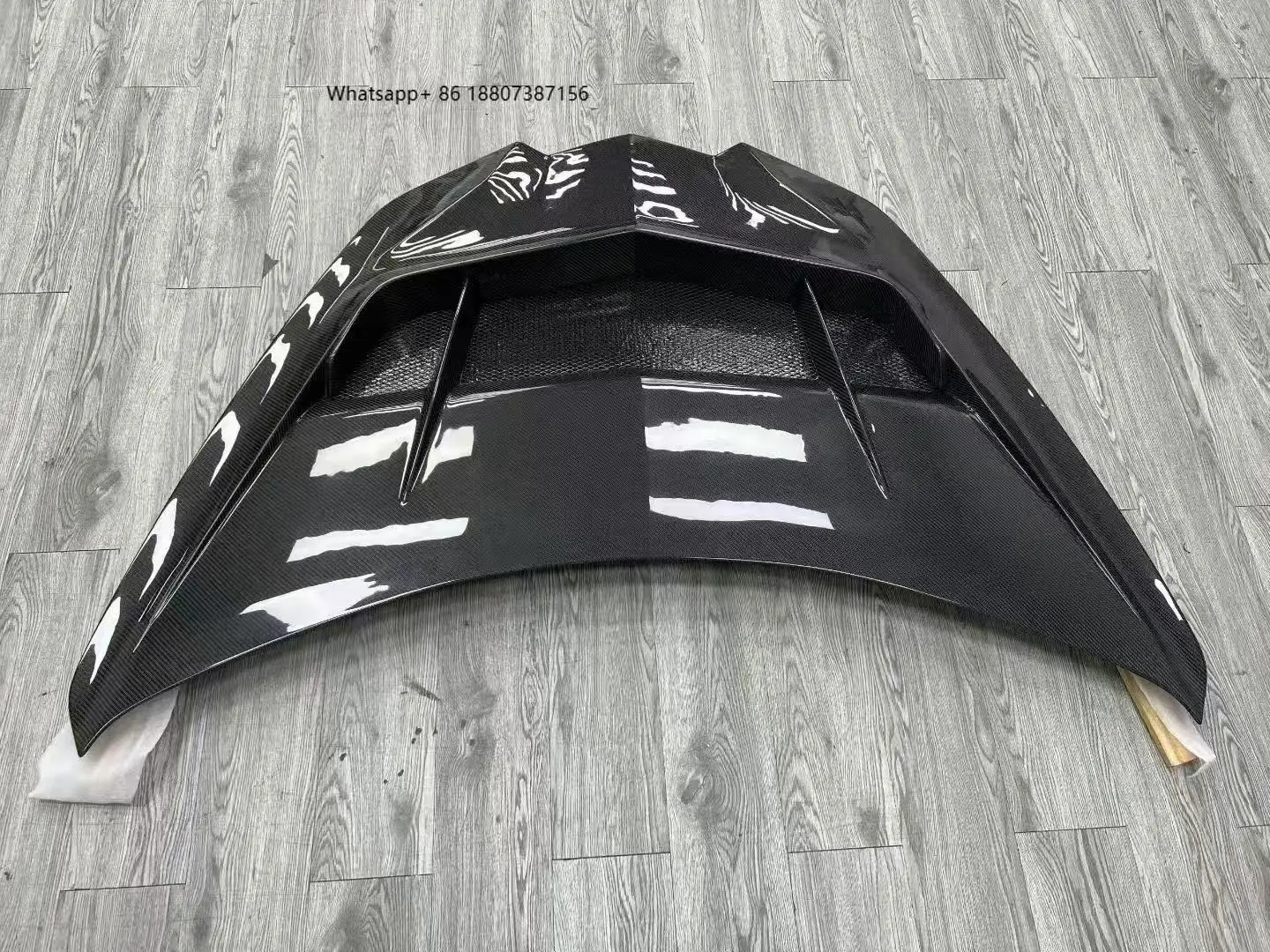 

Новый карбоновый капот для Chevrolet Corvette C8, универсальный, черный