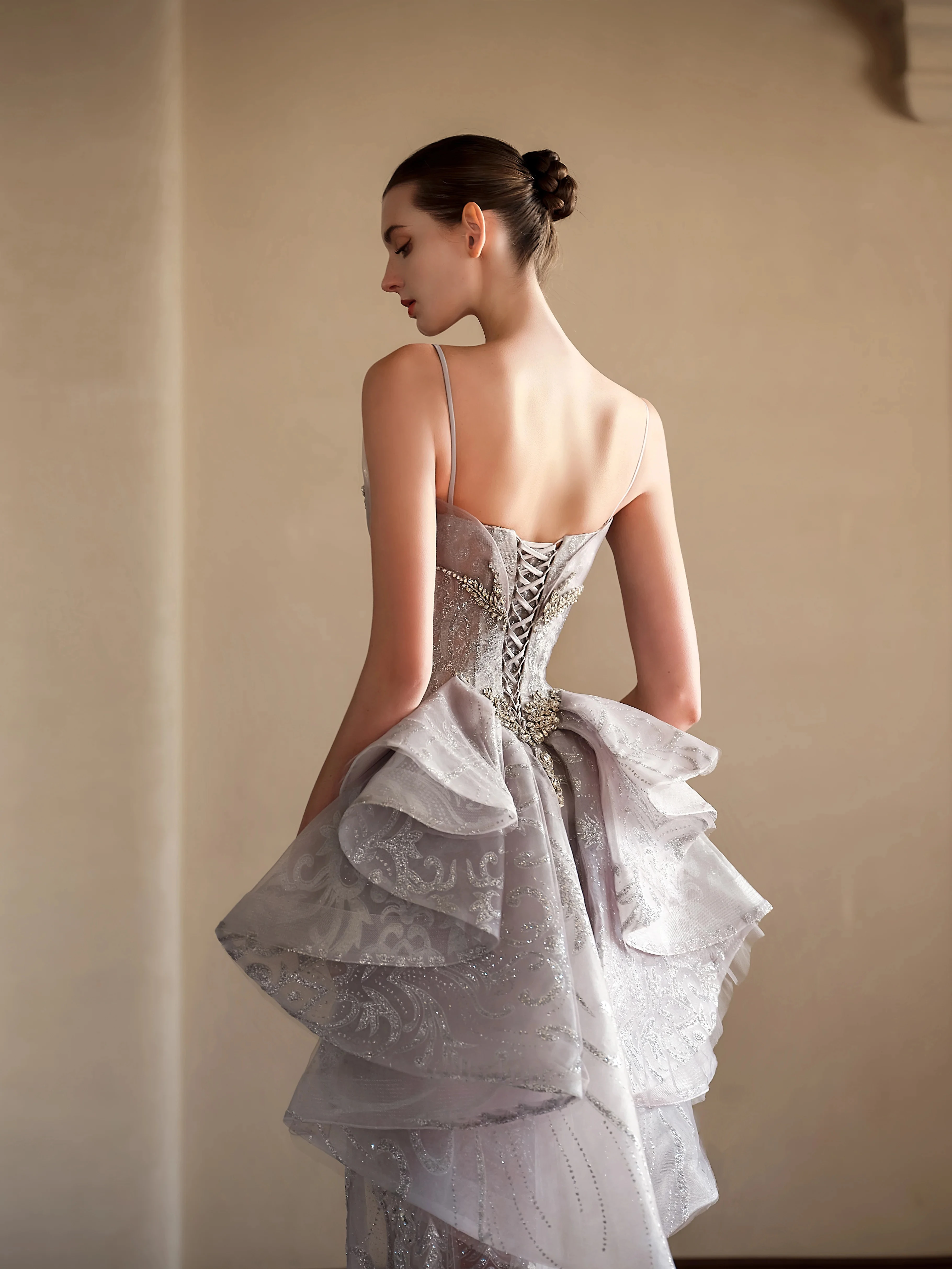 Splendidi abiti da sera Sirena con cinturino per spaghetti Cristalli senza maniche Backless Abiti da ballo Abiti da festa Robe De Soirée personalizzato