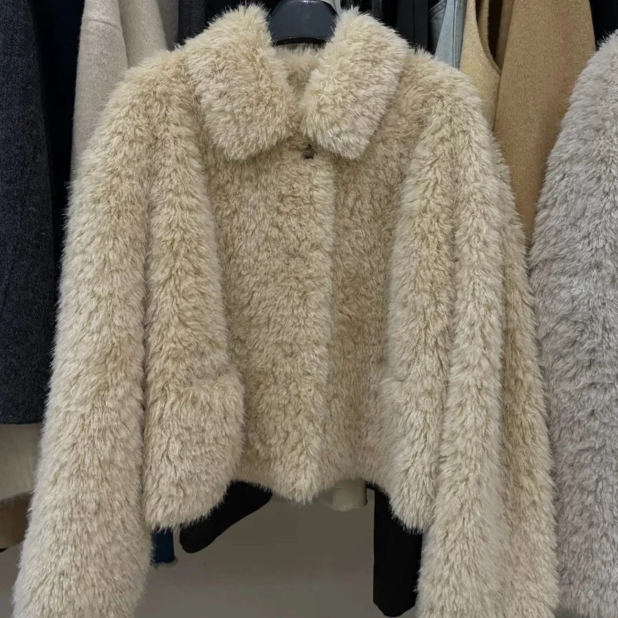

Short Coats Women Faux Fur Jackets Turn Down Collar Coat Thick Warm Y2k Streetwear Jacket Elegant Outerwear Autumn Winter 2025