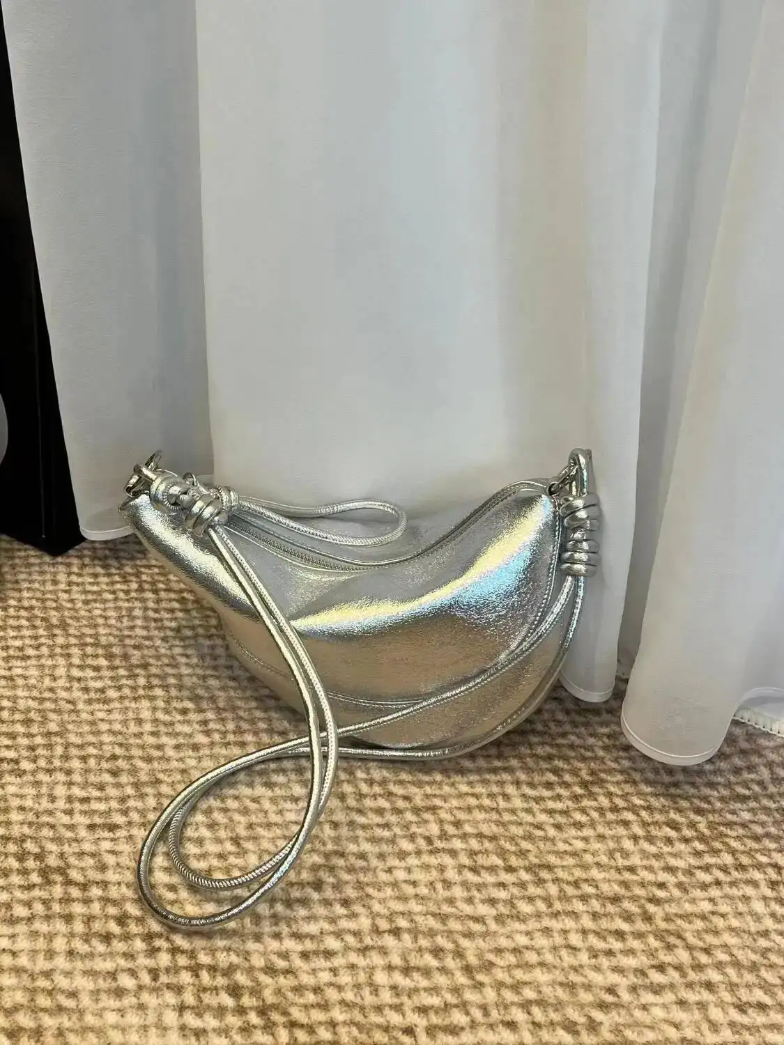 Bloom Retro Sier Hobos Women High Street Pu Leather Casual Crossbody Bags Ladies Vintage Messenger Bag Purse 2025 Summer