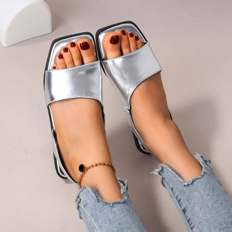 Sandal Wanita Ujung Persegi Perak Sandal Wanita Kulit Pu Ringkas Sepatu Kasual Fashion Musim Panas Baru Sandalias Datar Slip On Wanita