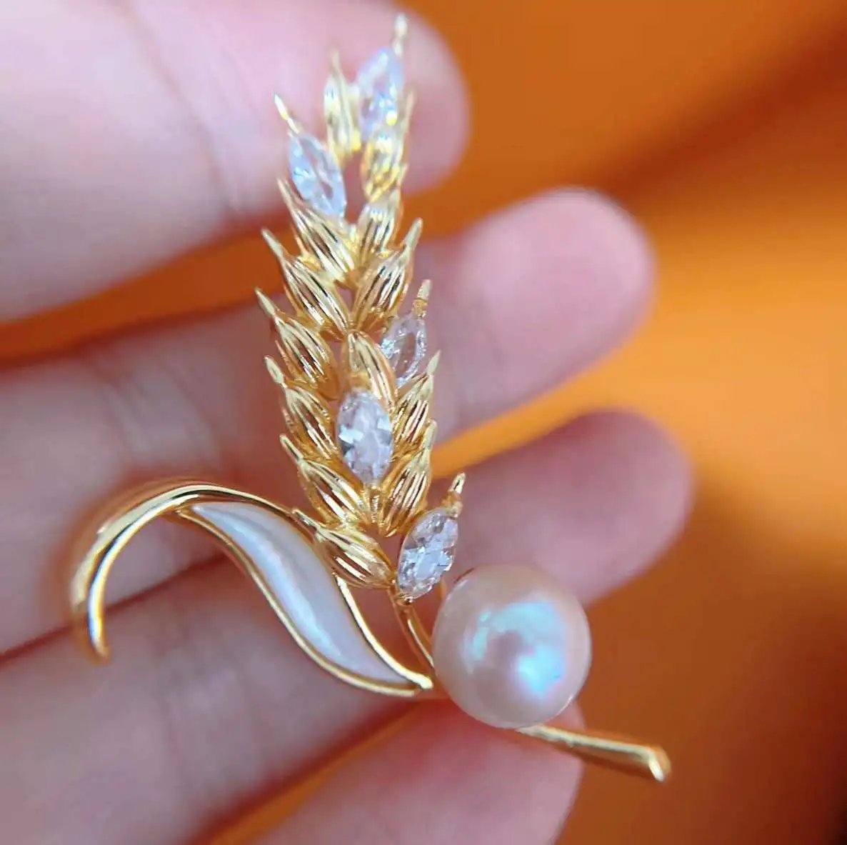 N Explosive 18K Gold Plated Wheat Ear Brooch With 10-11MM Round And Slightly Flawed Natural Edison Pearl Brooch