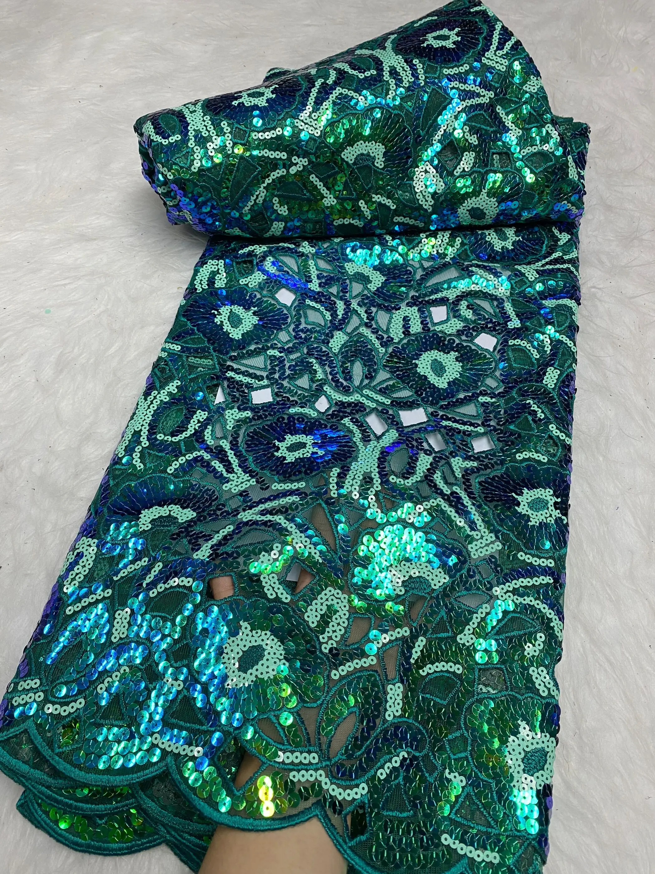 

High Quality Green French Lace Fabric With Sequins African Nigerian Net Lace Fabrics For Wedding 5 Yards