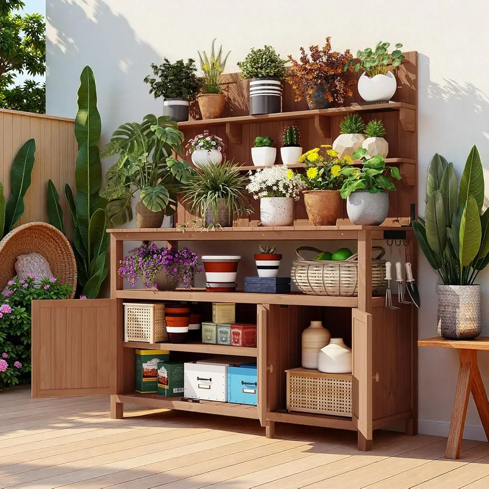 

Деревянная садовая верстак-тумба 50.2 с навесом, большой рабочей поверхностью, 3 боковыми крючками, 2 полками и 2 шкафчиками, натуральное дерево