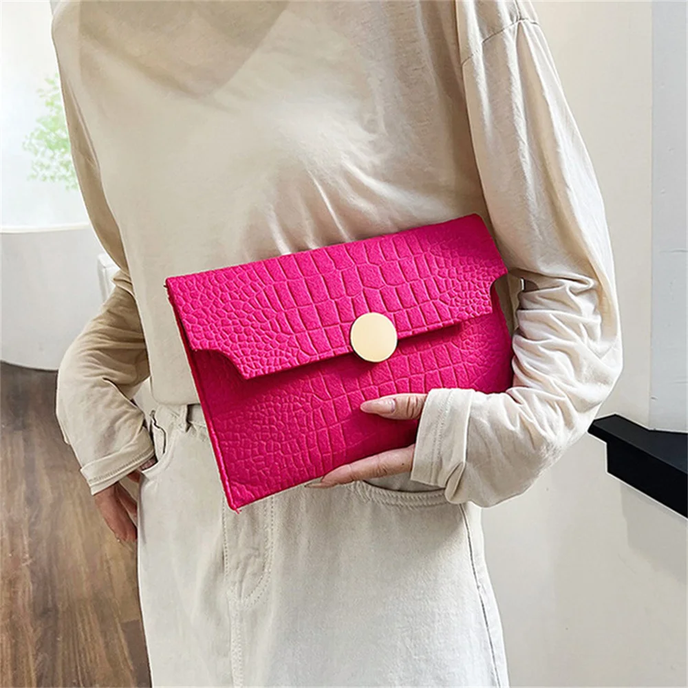 2024 New Minimalism Handheld Envelope Bags Casual Ladies Clutch Bag Felt Indentation Handbag Solid Color Business Women\'s Bag