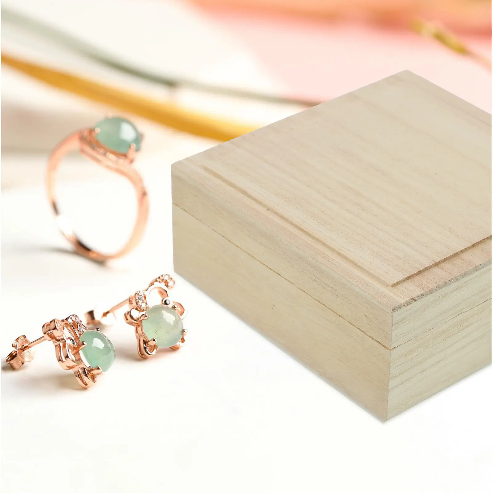 

Деревянная шкатулка для хранения украшений 11x11x45 см, большая вместимость, с мягкой подкладкой, органайзер для ожерелий, серег, колец, браслетов, винтажный стиль