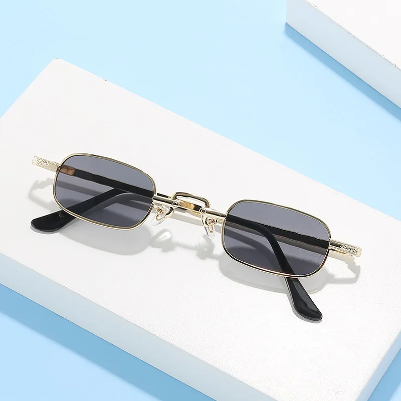 New Small Frame Square Sunglasses Trendy Colorful Men and Women Metal Sun Glasses Summer Fashion Street Photography Glasses