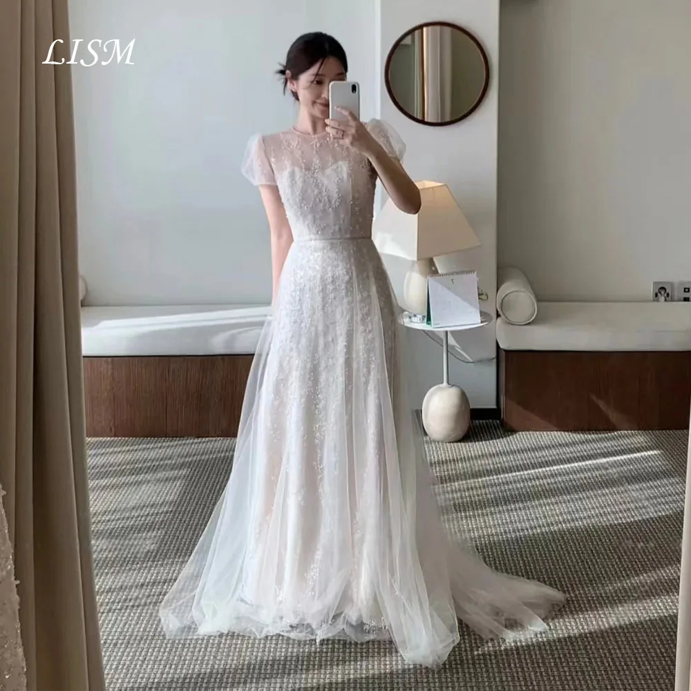 

LISM Charming Short Sleeves Wedding Party Dress Tulle A-Line Beads Korea Photo Shoot Bridal Reception Gown Customized 웨딩드레스