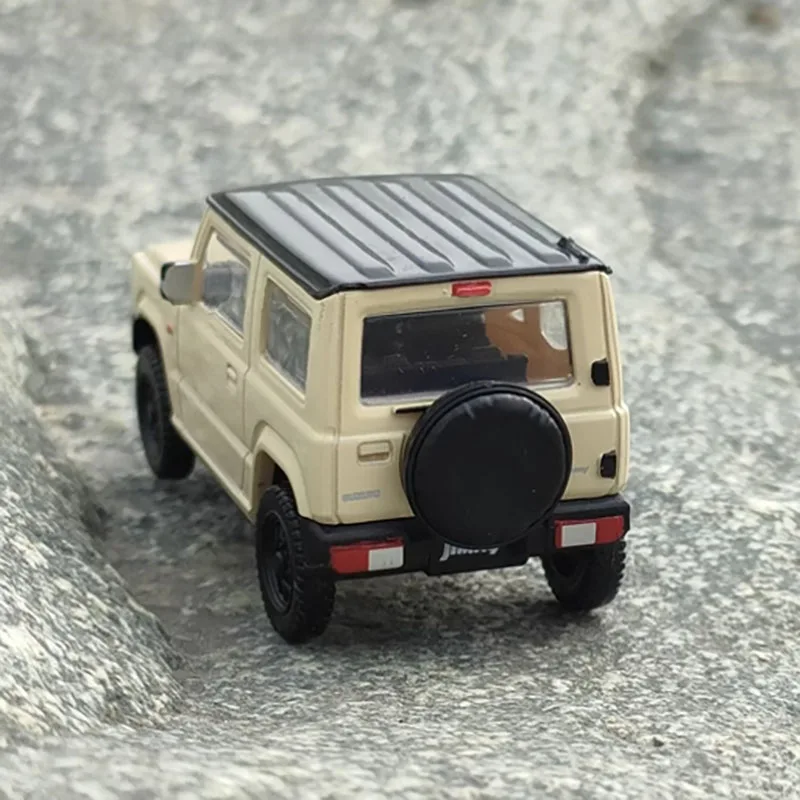 1:64 Scale Suzuki Jimny Plastic Car Model Classic Adult Souvenir