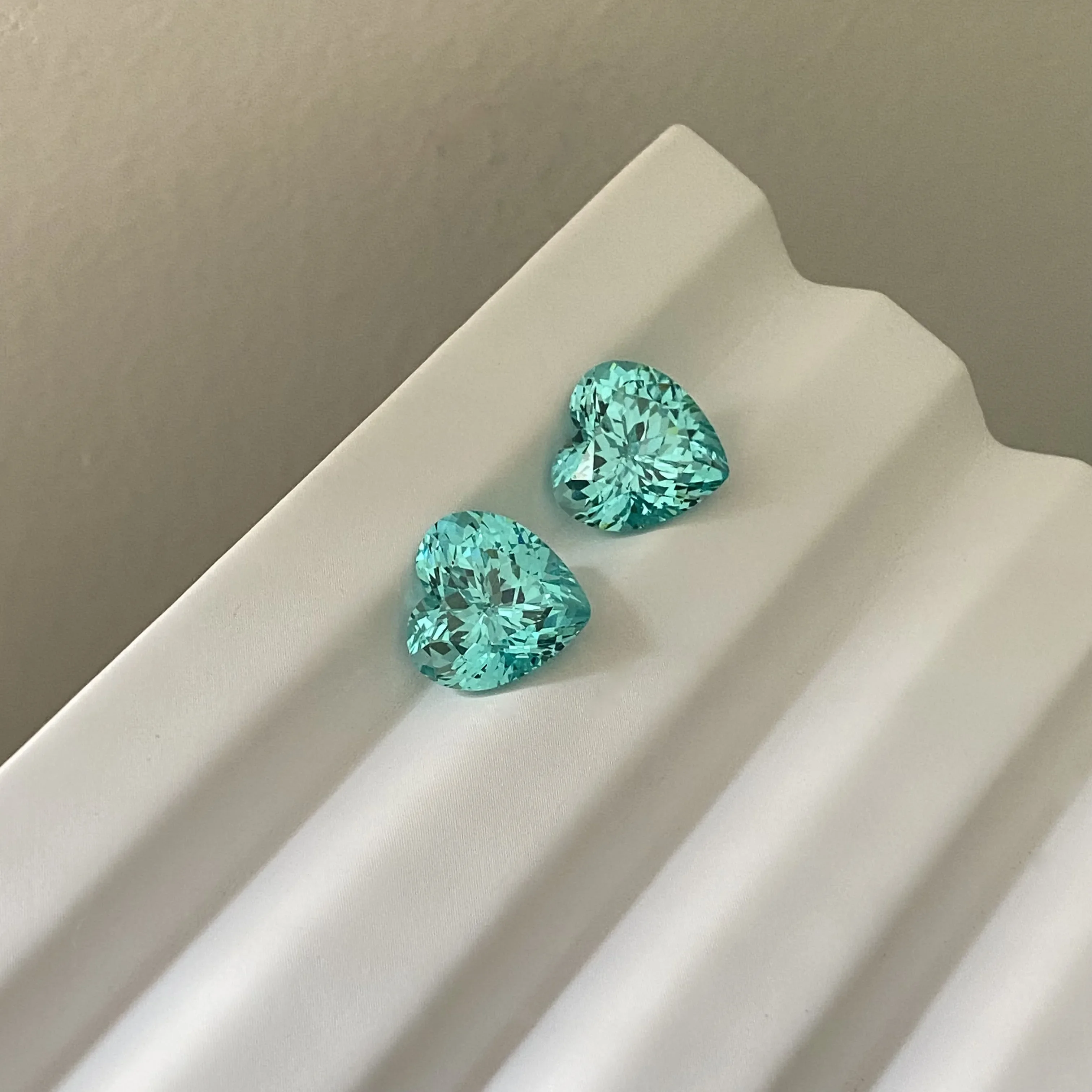 Ruihe High Quality Lab Grown Paraiba Loose Stones Heart Shape 11mm about 8ct Gemstone Jewelry Beads