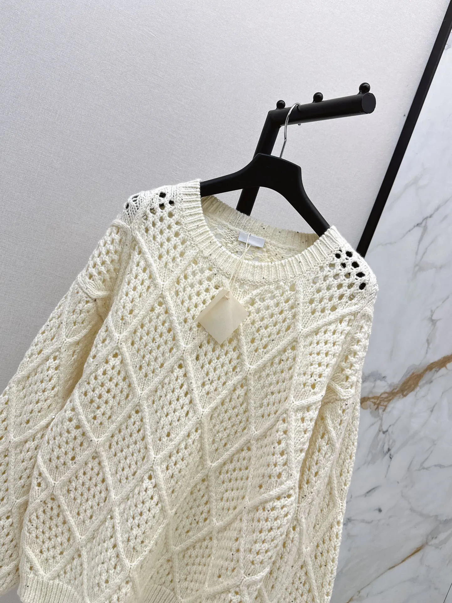 2024 Autumn New Women's Clothing 3D diamond grid hollow hook flower sequin round neck knitted sweater 0822