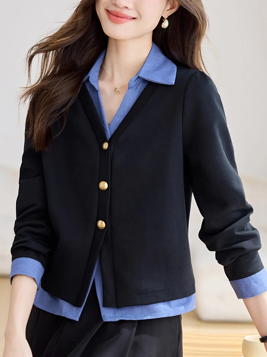 

Французская женская рубашка с длинным рукавом, воротником и дизайнерскими вставками, на одной пуговице, осенняя новинка, универсальная, укороченная, с открытым воротом...