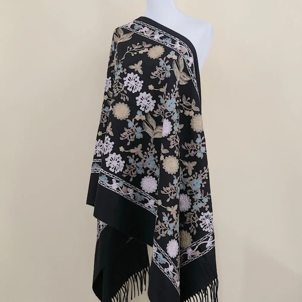 

Imitation Cashmere Floral Tassel Shawl Ethnic Style Luxury Elegant Winter Warm Shawl Wraps Thicken