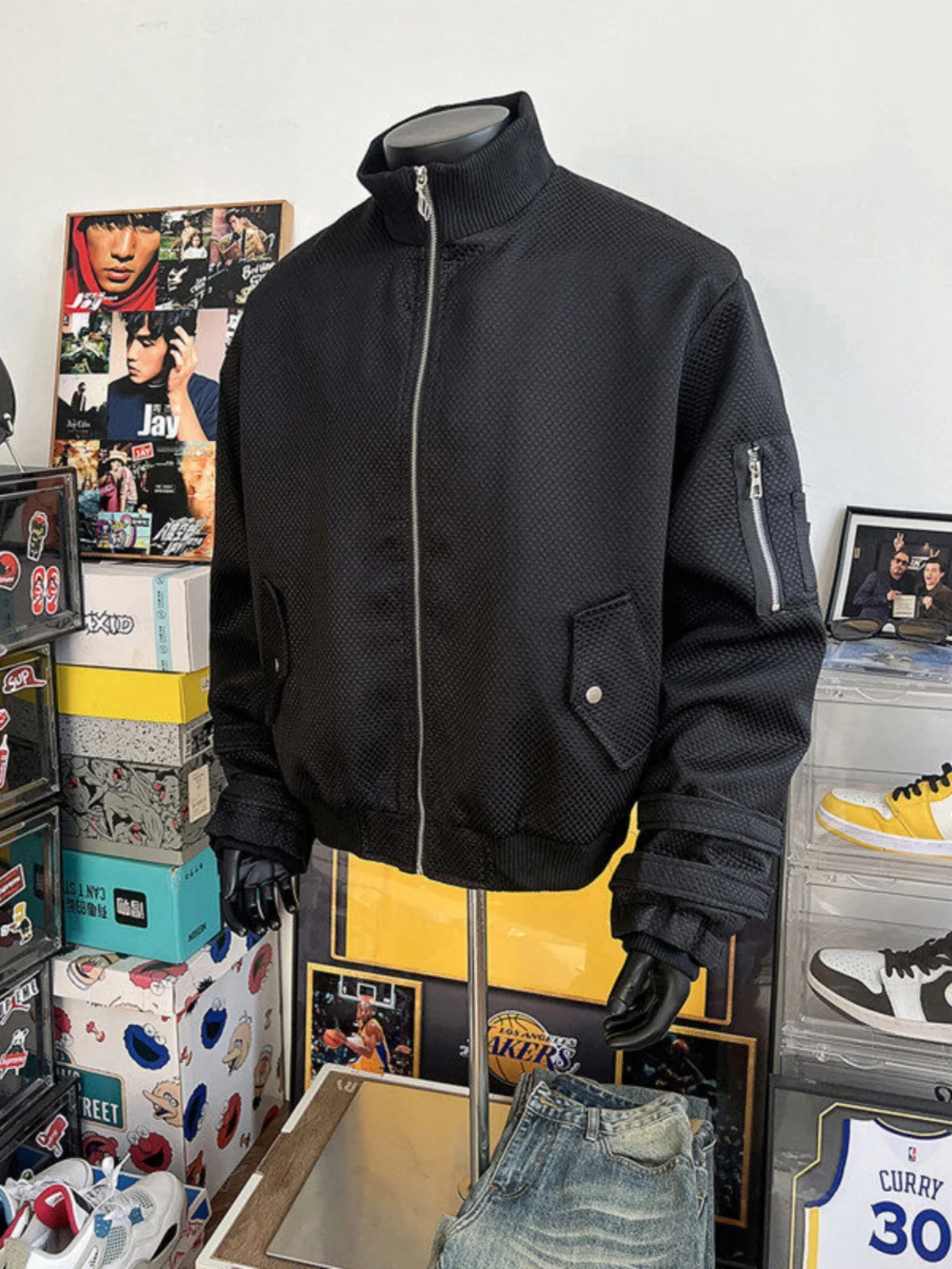 

Cool American Sle Bomber Jaet ort Length Stand Collar Men's Faion Outerwear Polyester Fiber Spring Season Windproof