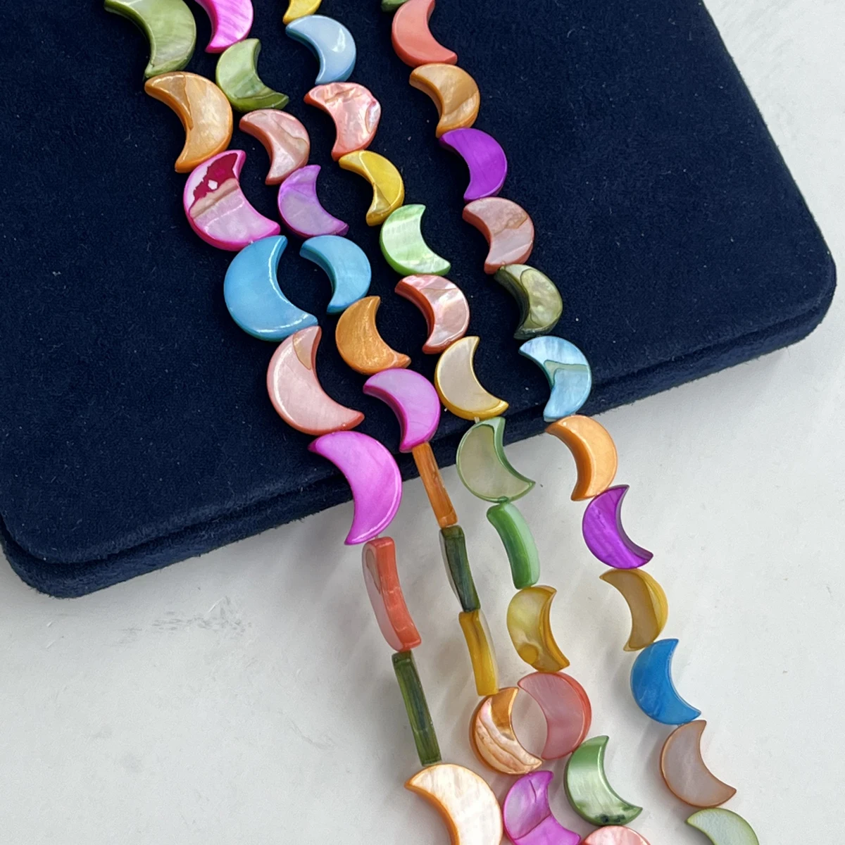 5x10mm Moon-Shaped Semi-Finished Beads Colorful Natural Shell Beads for Jewelry Making DIY Necklace Bracelet Accessories 36cm