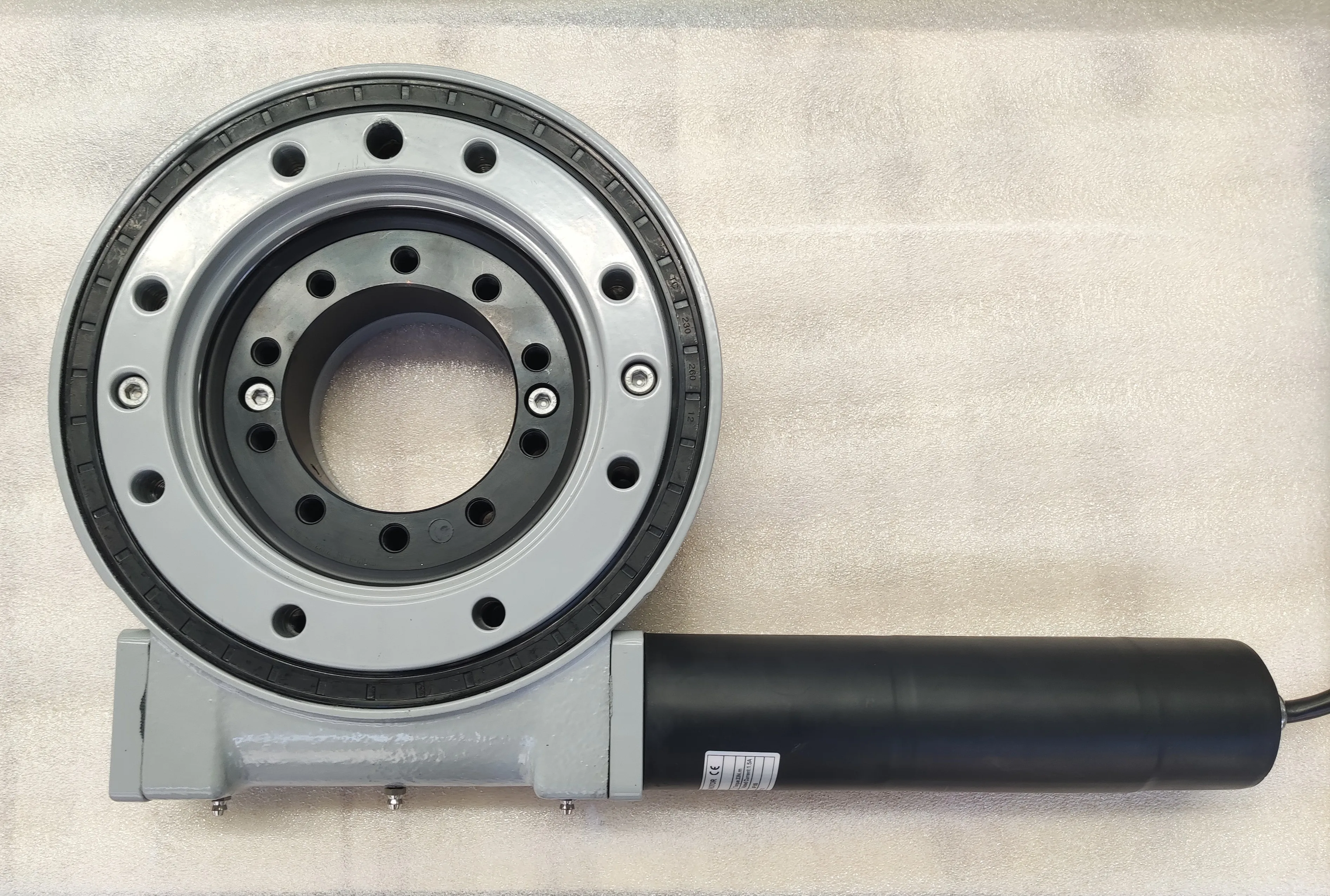 Luoyang JW 7'' Worm Reducer Best Price SE7 Slew Drive With 12V/24V DC Motor for Solar Tracker