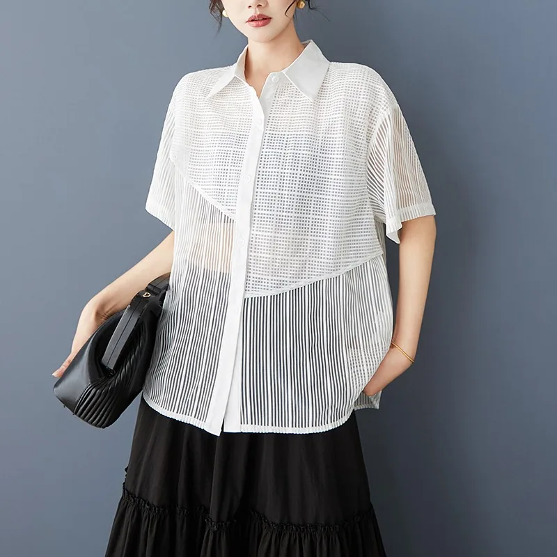 Design de nicho pequeno, moda irregular, camisa de estilo ocidental, textura solta, top versátil casual xadrez