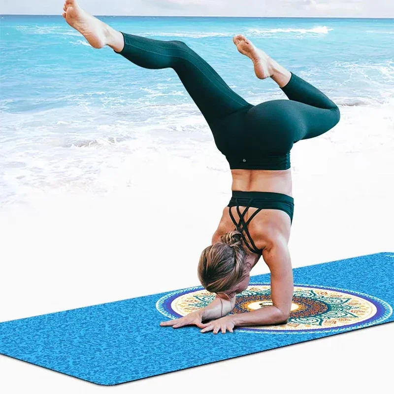 Travel Yoga Mat, Foldable Anti Slip Sports Suede Mat Natural Rubber Tear Resistant Fitness Mat Are Ideal Choices for Pilate