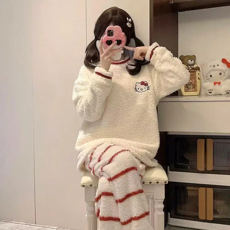 Kawaii Cartoon Sanrio Hello Kitty Korallen Fleece Pyjama Mädchen Winter Fleece-gefüttert verdickt Outdoor Loungewear Set Weihnachtsgeschenk