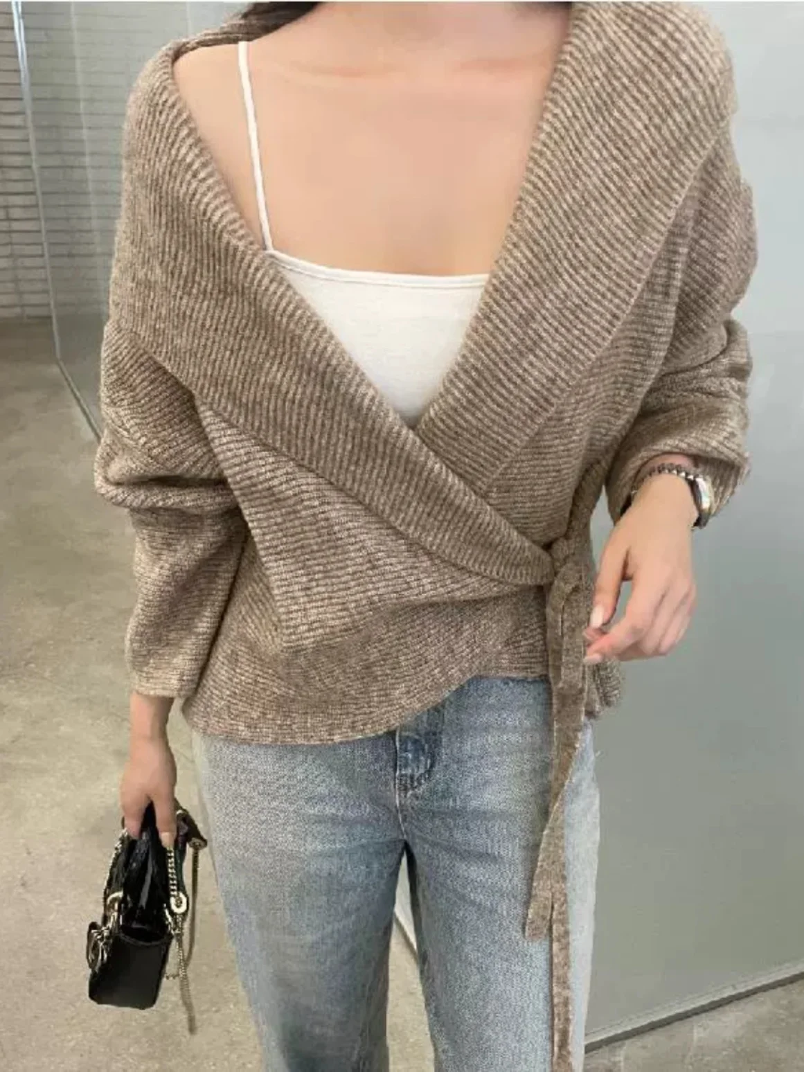

Women's One-Piece Knitted Woolen Vest Loose Fit Hooded Belted Waist Slimming Long Sve ort Length Korean Sle Commute