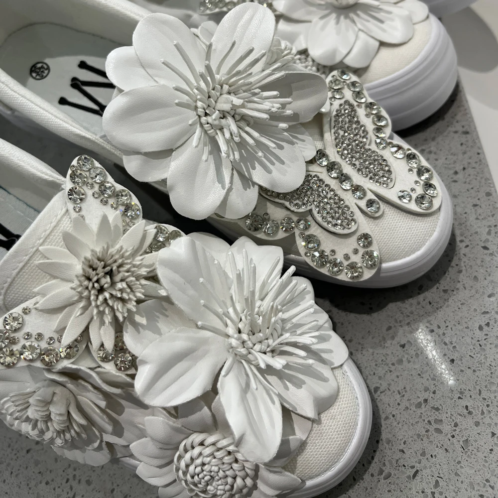 Bride Sneakers White 3cm Platform Comfortable Flower Crystal Bow High Quality Plus Size Round Toe Wide Foot Casual Canvas Shoes