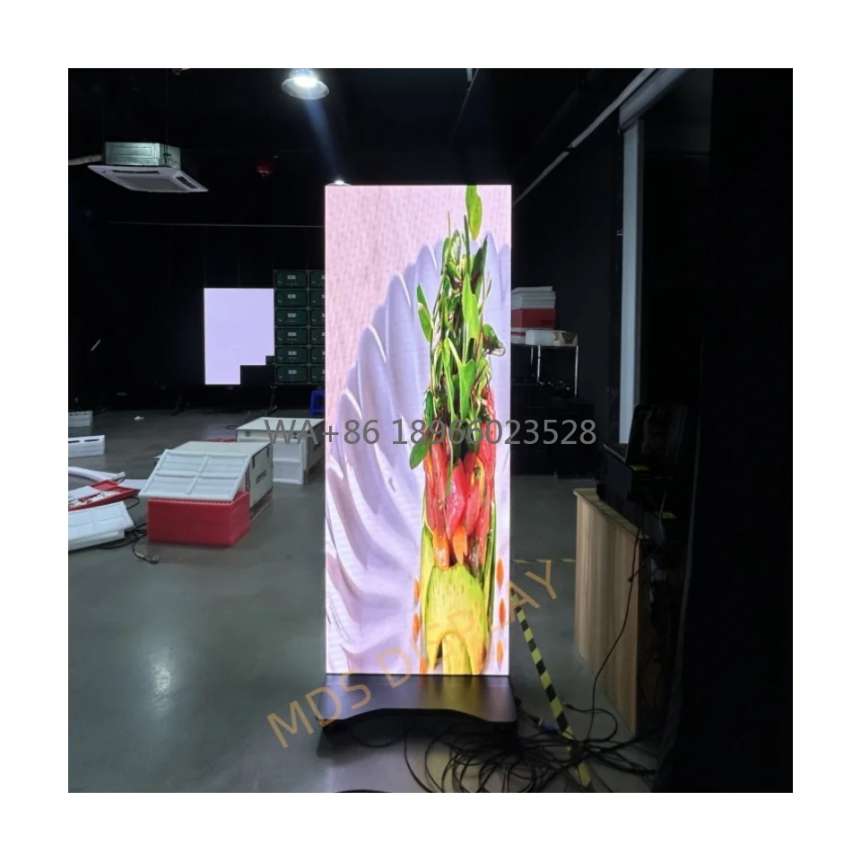 Écran d'affiche d'affichage LED Double face MDS P1.9 COB 750mm * 2000mm pour l'affichage commercial de centre commercial au détail