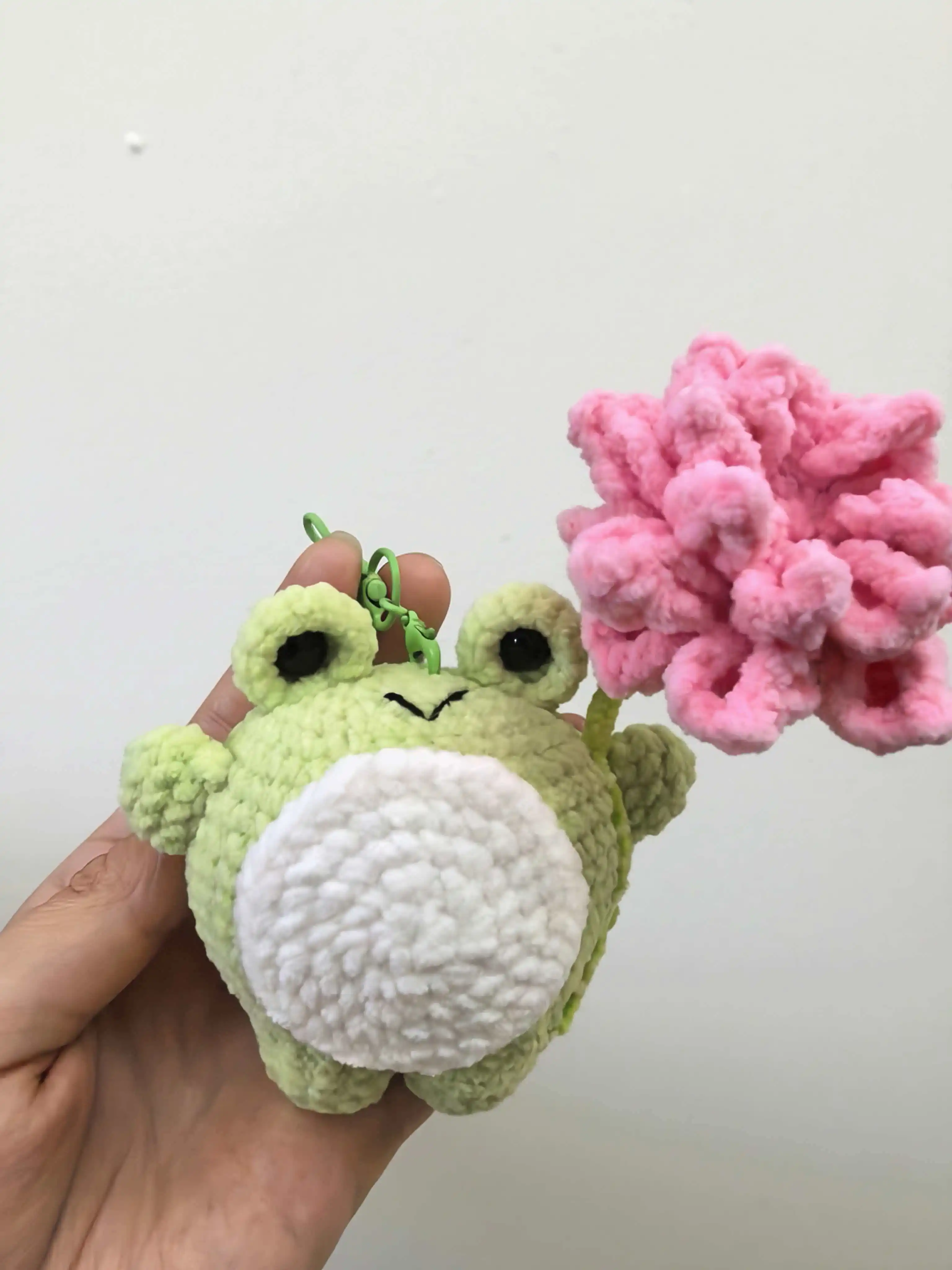 Handmade Crochet Frog Keychain with Pink Flower – Cute Bag Charm for Women & Girls, Spring Gift Idea