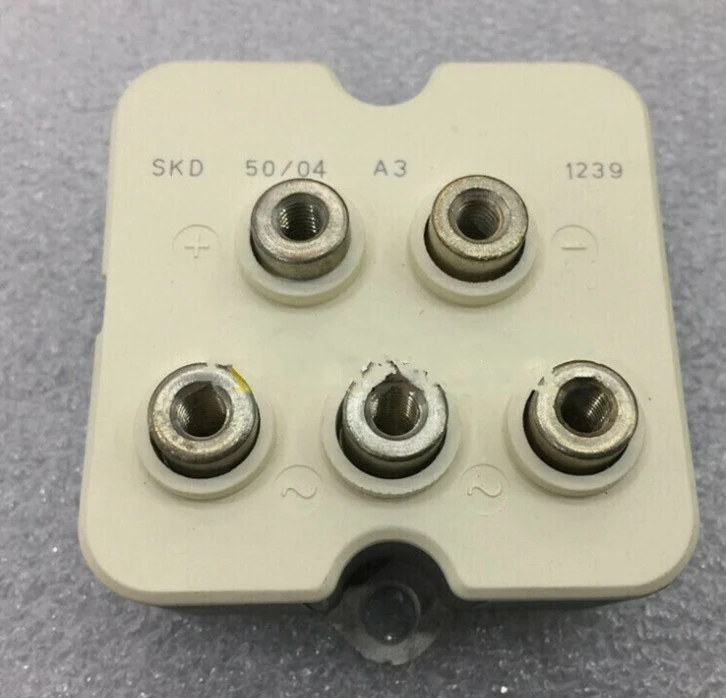 

Brand New Original 1PCS SKD50/04A3 SKD50/08A3 SKD50/12A3 SKD50-04A3 SKD50-08A3 SKD50-12A3 module New SKD 50/04 A3 Fast Delivery