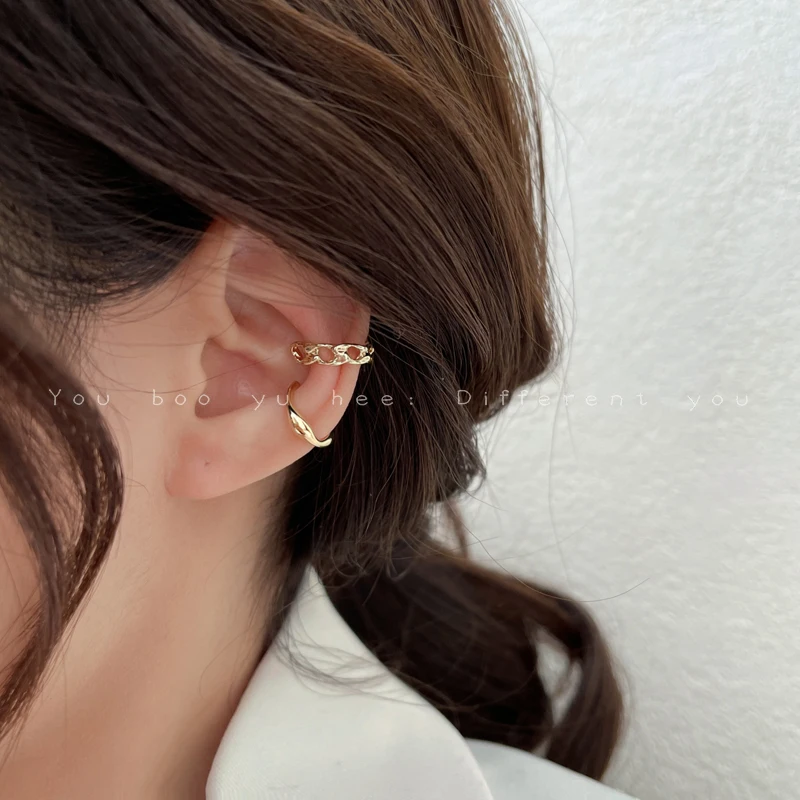 Unique Ear Cuff for Women 2024 - High-end and individualistic ear clip, perfect for a sophisticated non-pierced look.