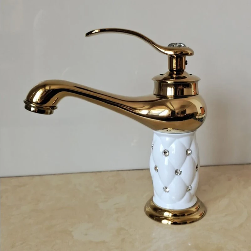 Рисунок 3 - Золотые Смесители для раковины с одной ручкой