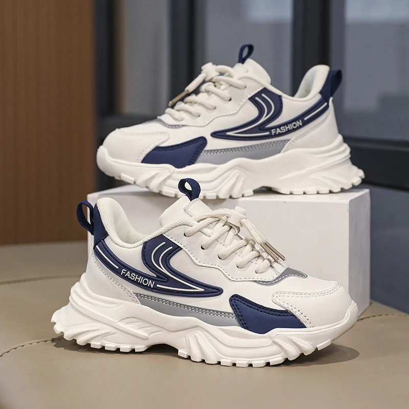 

A pair of children's four-season leather sport shoes, soft, comfortable, wear-resistant casual shoes, sizes 29-38，YC-2318