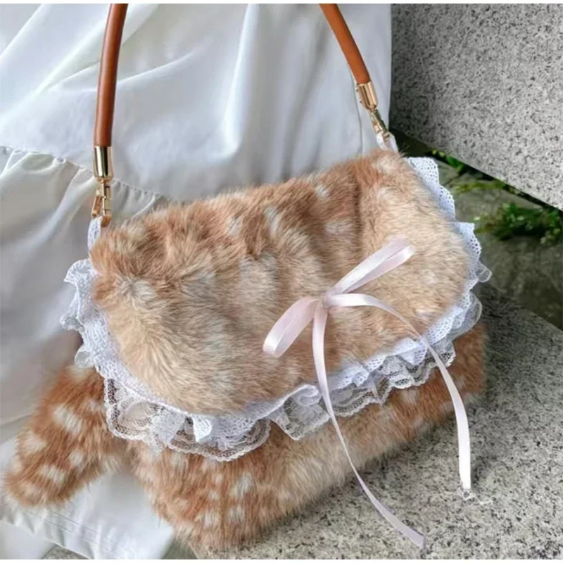 Japanische Hirsch gefleckte Band Plüsch Unterarm Umhängetasche, Mori Girl Elch flauschige Frauen Geldbörse, Winter süße Woodland Fairycore Handtasche – Detail 3