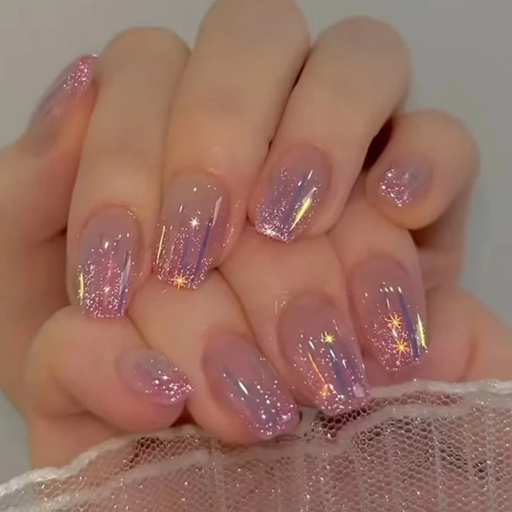 24 Uds. De uñas postizas cuadradas cortas simples, puntas de cobertura completa de color rosa, diseño de polvo dorado brillante, acabado acrílico para uñas postizas