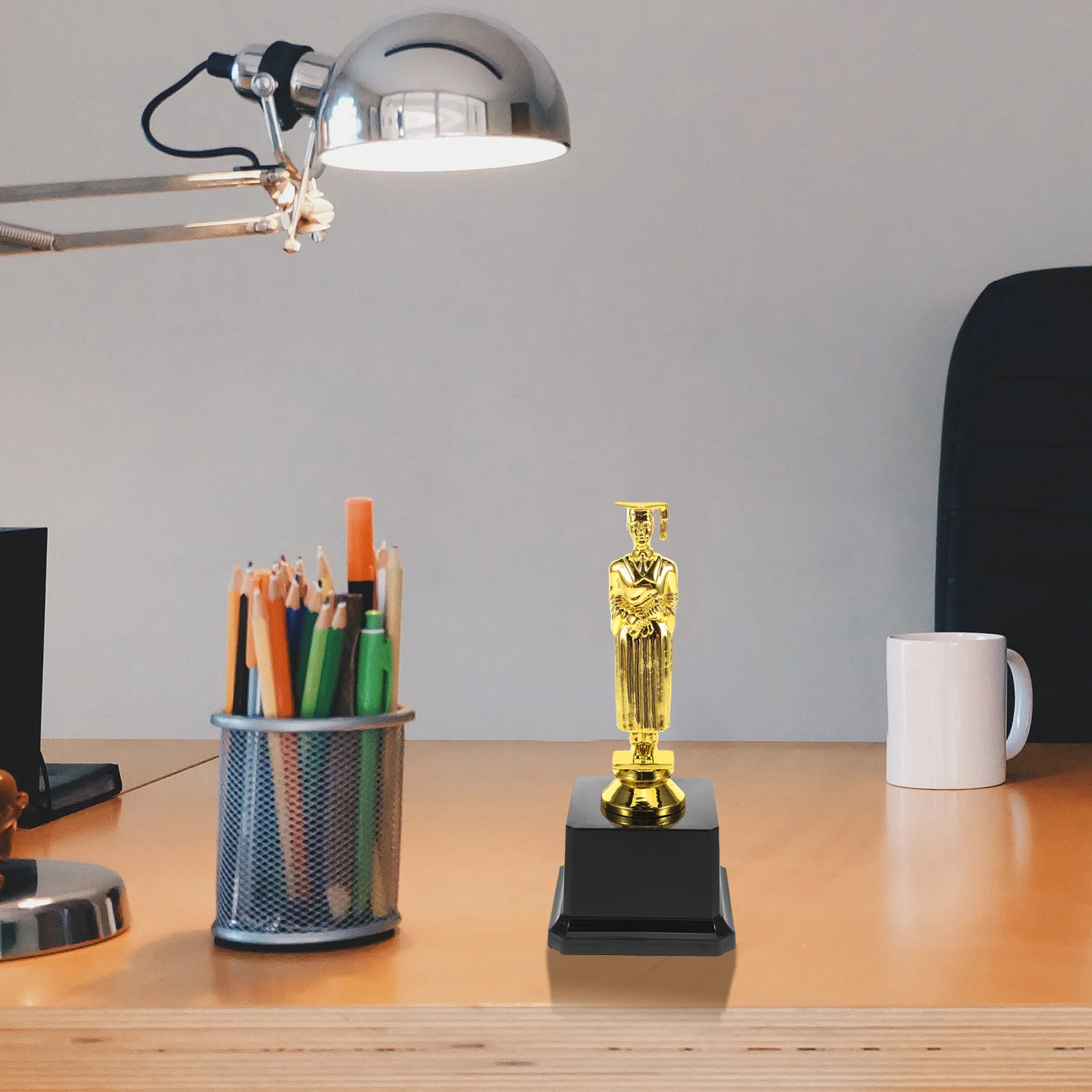 

Забавный маленький трофей для достижения выпускного Phd, принадлежности для выпускного вечера, школьные награды, кубок