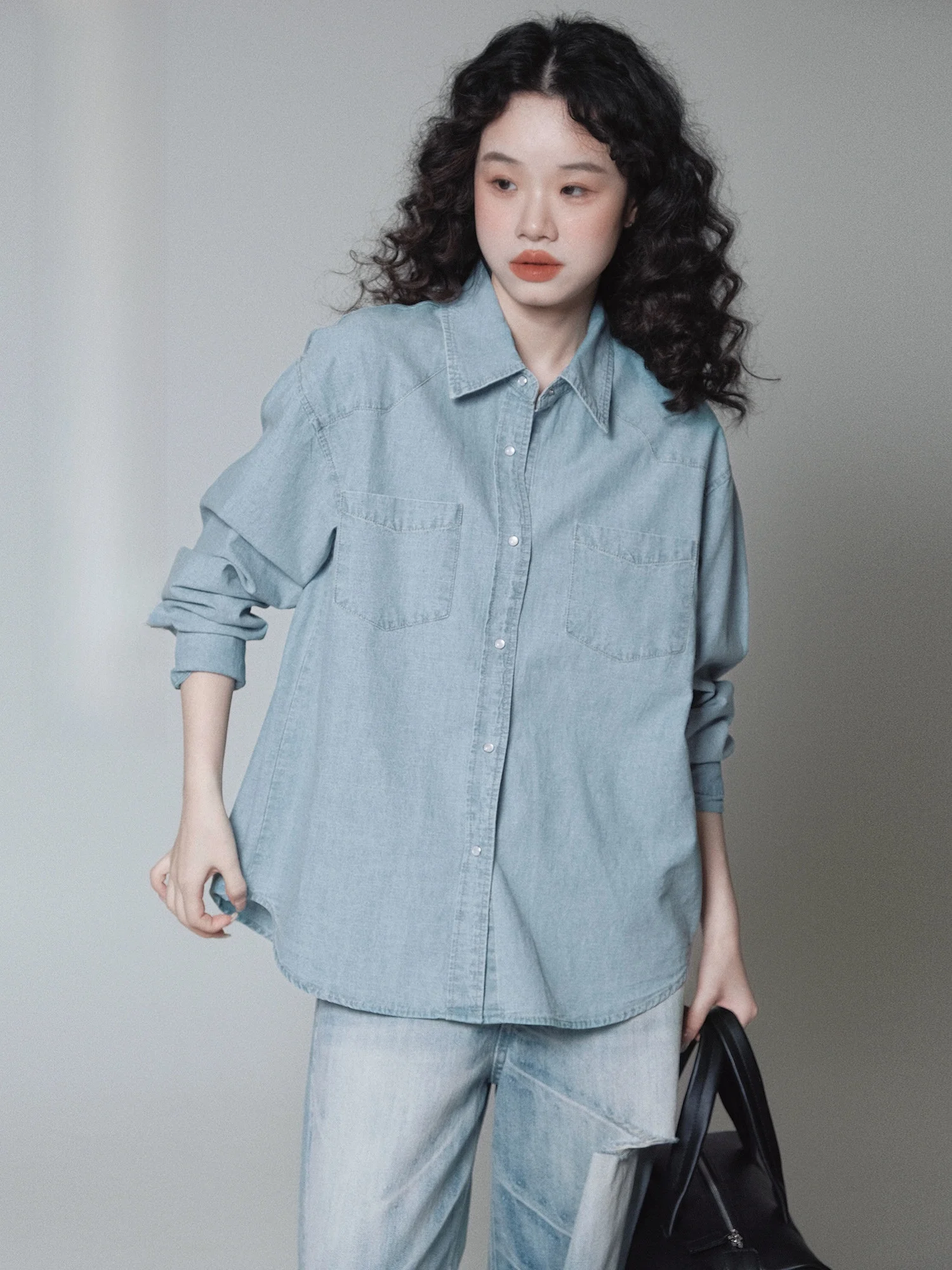 

Light Wa Classic Denim irt Ivy Yang Loose Long Sve Women's Top Spring 2026 New Arrival Simple Sle Cotton irt