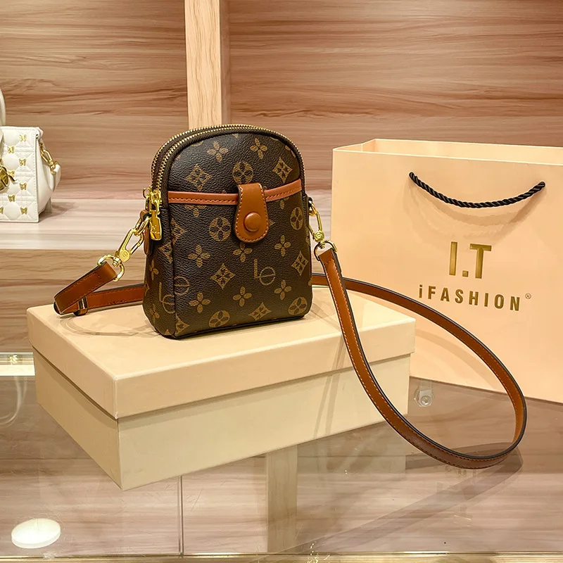 fashionable-vintage-diaper-bag-for-women-luxury-crossbody-handbag-designer-minimalist-elegant-large-capacity-leather-tote-bag