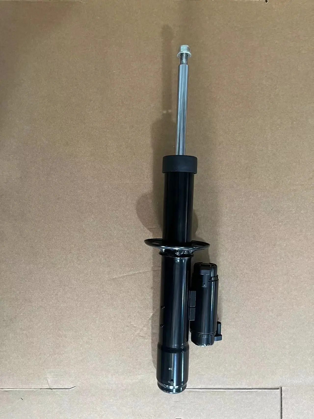 

Front Right Left Shock Absorber EDC Fit BMW 5 Touring G30 G38 530d 540i xDrive 2016-