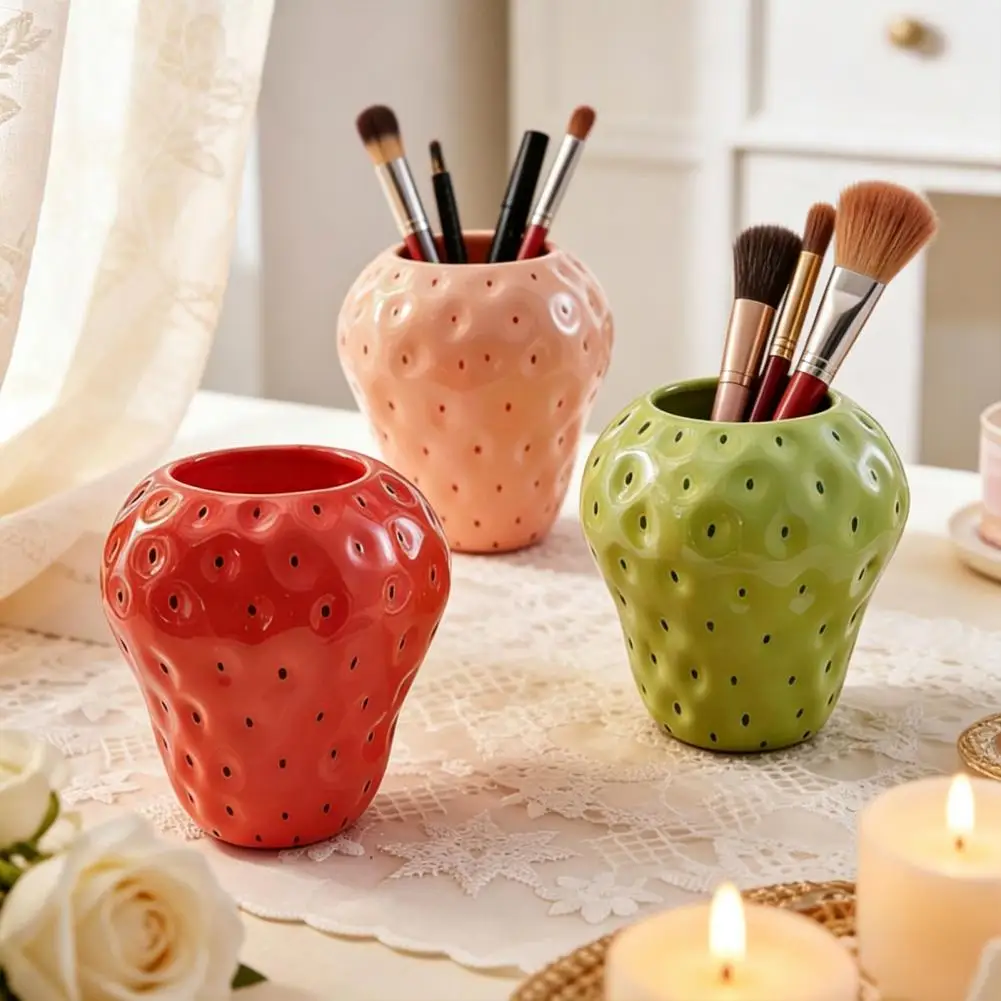 Cute Home Decor Ornaments Strawberry Shaped Flower Vase Makeup Brush Holder Desktop Pen Organizer Desktop Storage for Home