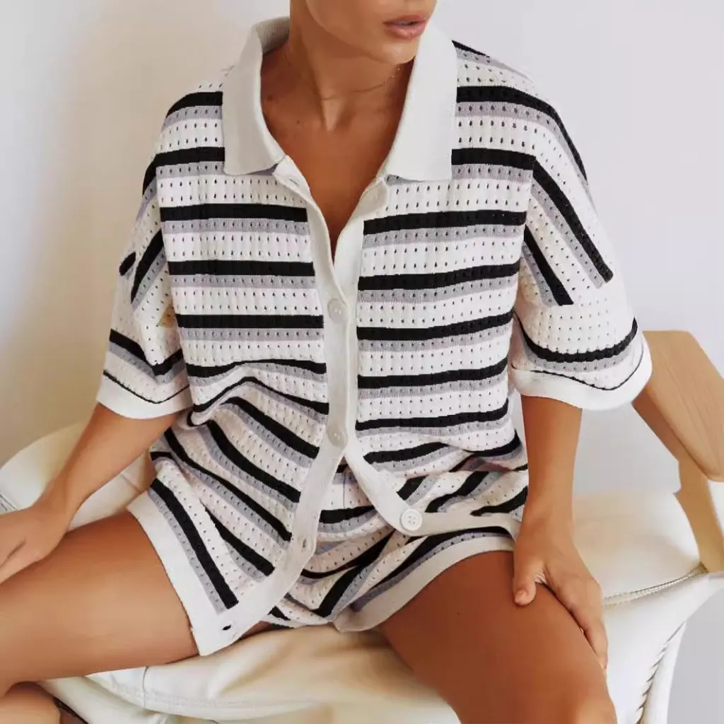 

Summer Fashion Color-Matching Two-Piece Set High Waist Shorts & Striped Knitted Cardigan Short-Sleeved Striped Knitted Cardigan