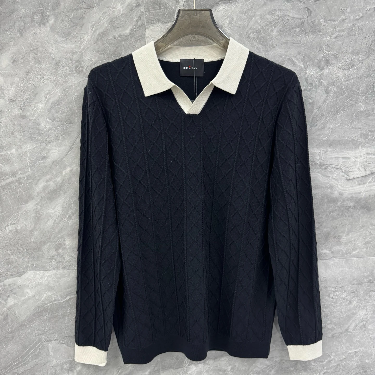 

Kiton ранней осенью новый однотонный повседневный модный универсальный вязаный свитер с длинными рукавами и лацканами для старых денег