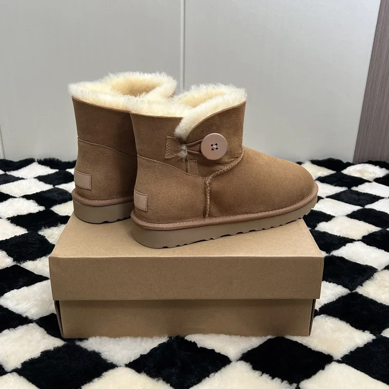 2025 botas de neve integradas de pele de carneiro de tubo curto clássico e moderno com um botão 35-42