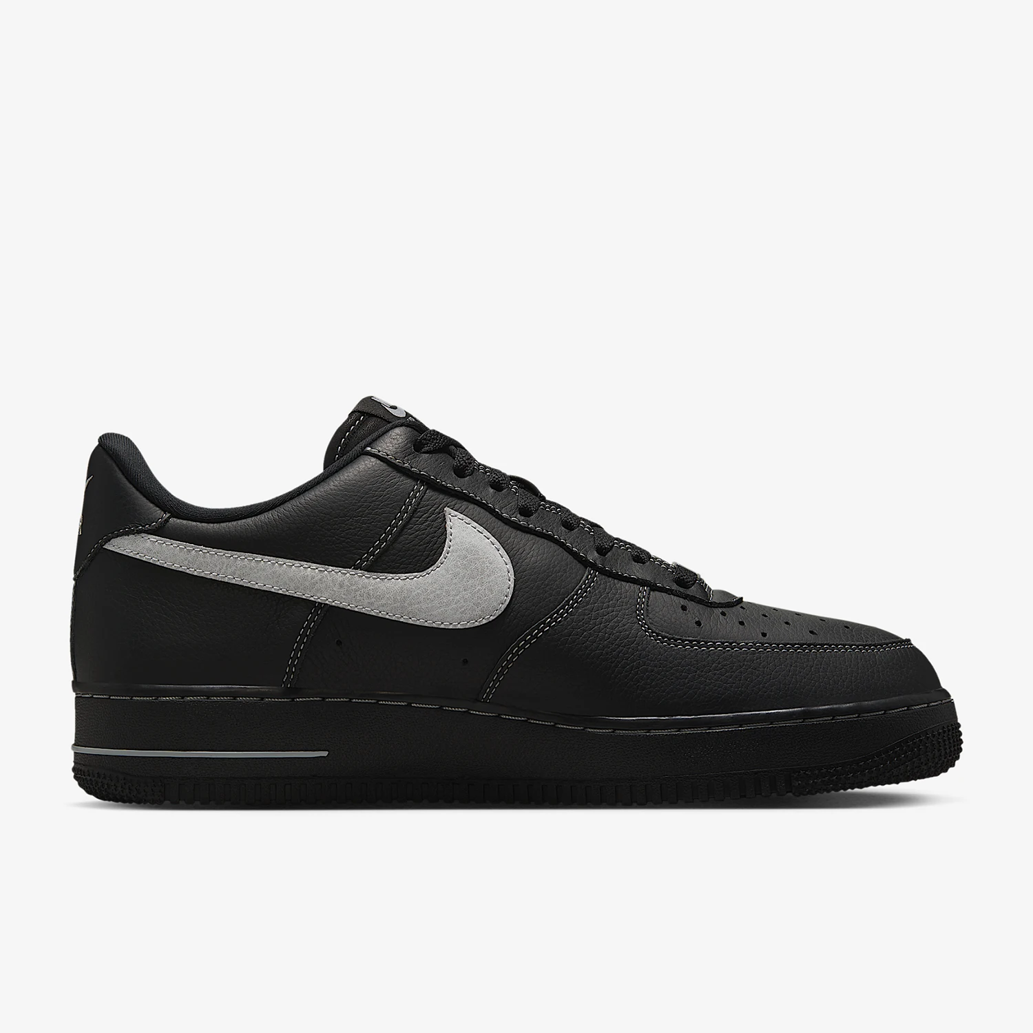 ไนกี้ แอร์ ฟอร์ซ 1 07 LV8 รองเ - Men'S Shoes Nike Air Force บทวิจารณ์และราคา