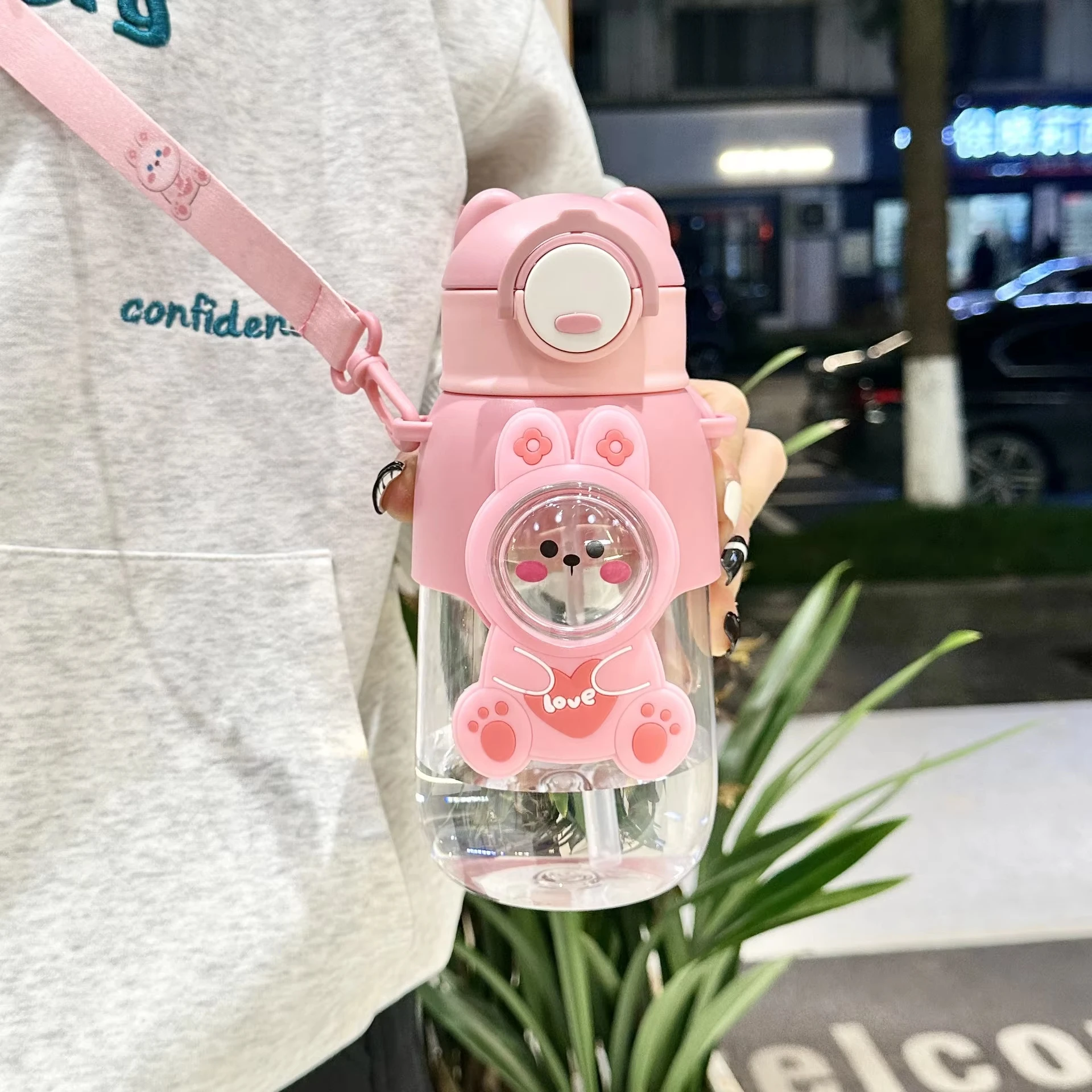 1 個ポータブル漫画動物水筒漏れ防止ストローカップ安全ロック - Outdoor Camping Water Jug のレビューと価格