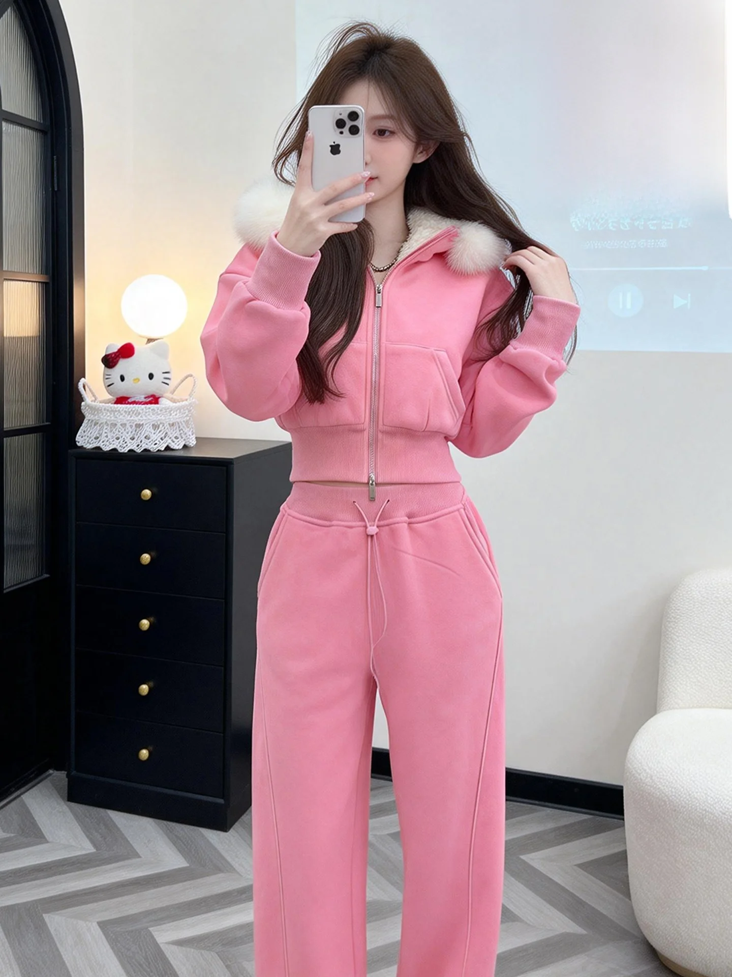 

Pink Fleece Lined Hoodie And Wide Leg Pants Two Piece Set Korean Style Winter Casual Outfit with Fur Collar Sweatshirt
