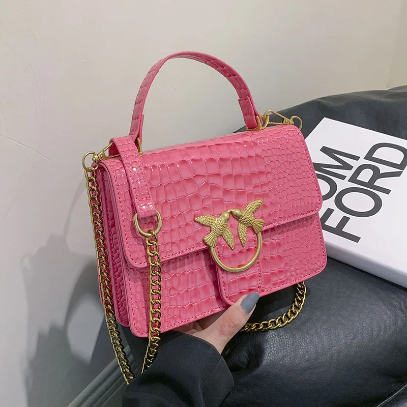 

2026 Trendy Women's Multi-Color Crocodile Pattern Square Bag - Gold Bird Buckle Chain Crossbody Shoulder Handbag for Ladies