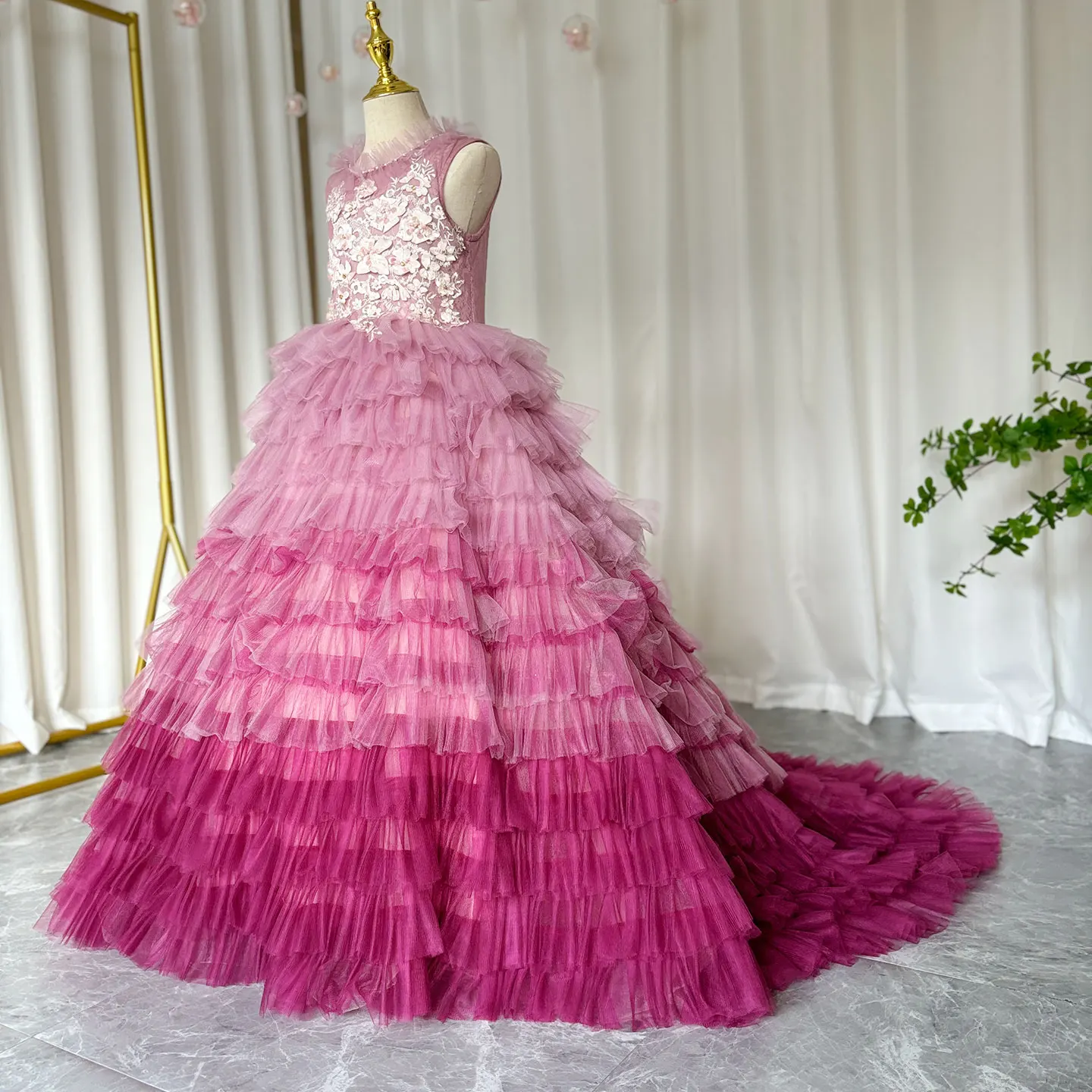 Dromerige gelofte luxe fuchsia bloemenmeisje jurk gelaagde applique prinses a-lijn jurk voor kinderen verjaardag bruiloft optocht J017