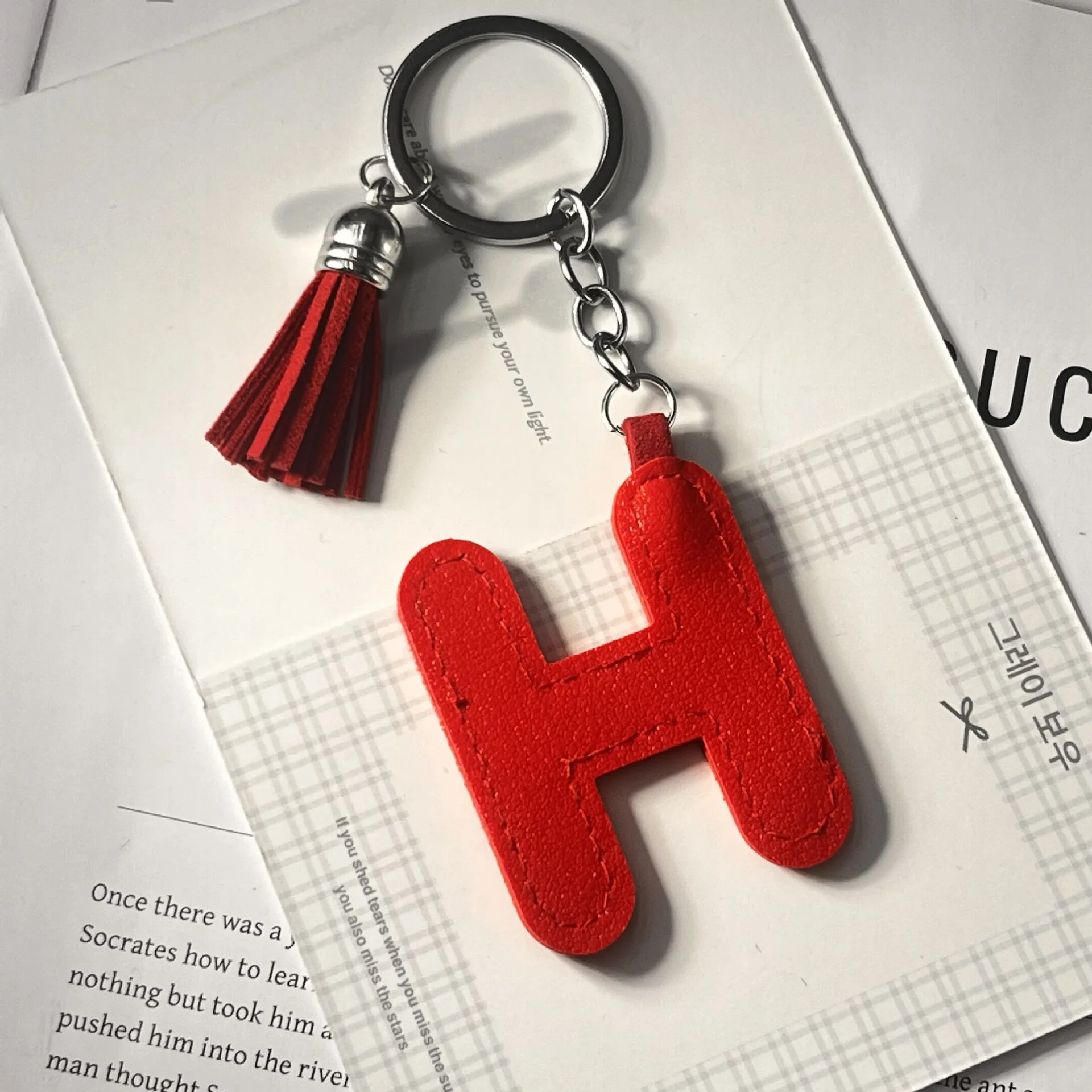 PU-Leder A bis Z Alphabet Mode-Schlüsselanhänger 26 Initialen Buchstaben Schlüsselring Bonbonfarben Quasten Anhänger Auto-Schlüsselanhänger Geschenk – Detail 9