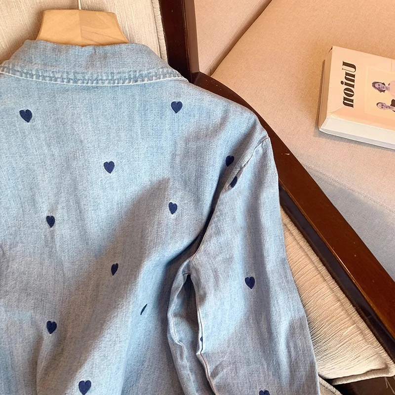 Damska bluzka dżinsowa w stylu retro, z dekoltem w kształcie serca, długa, na wiosnę i jesień, cienka, miękka, wyszczuplająca, zwiewna, codzienna.