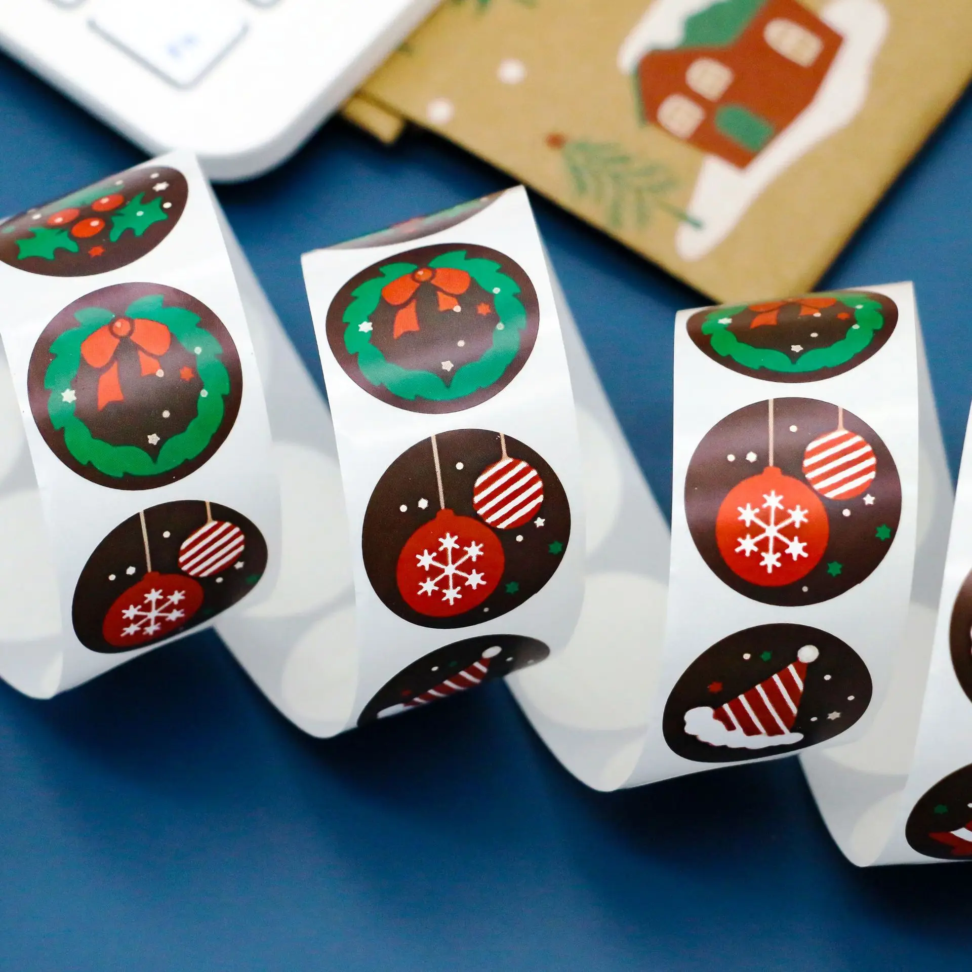 500 قطعة عيد ميلاد سعيد ملصقات 1 بوصة مستديرة عيد الميلاد العلامات ملصقات للأطفال هدية الخبز حزمة المغلف القرطاسية ديكور